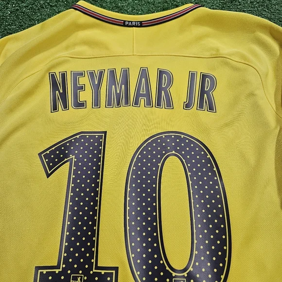 Nike PSG Neymar Jr #10 2017/2018 away yellow jersey size M Ligue 1